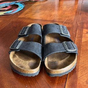 Arizona Soft Foot-bead Oiled Leather Birkenstock (Narrow)